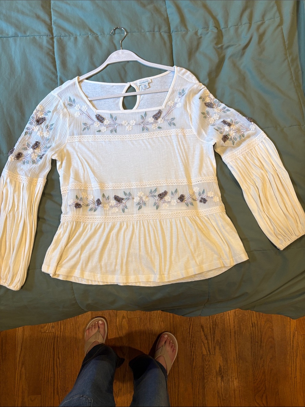 Sundance PM Ivory Peasant Top with Purple & Sage Floral Embroidery
